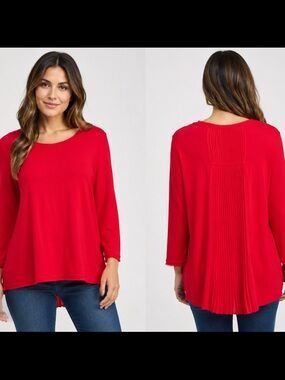 Rose + Olive Red Long Sleeve Top with Pleated Back Detail Size L